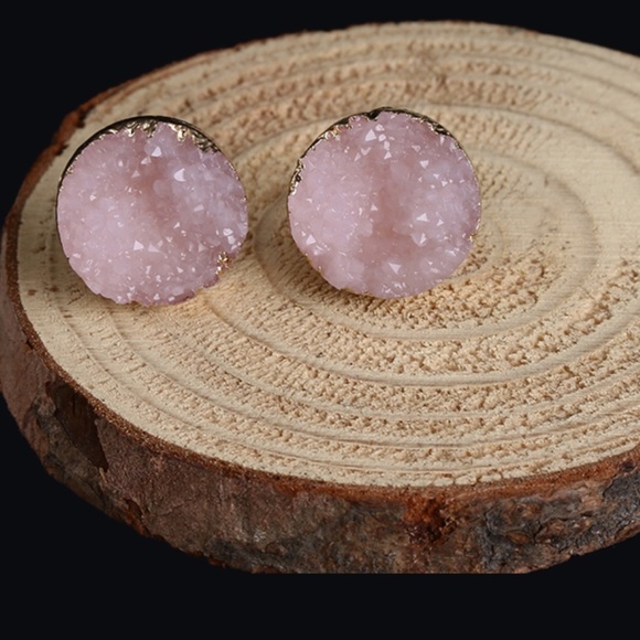 NEW π Pink Druzy Quartz stud earrings - Picture 5 of 7